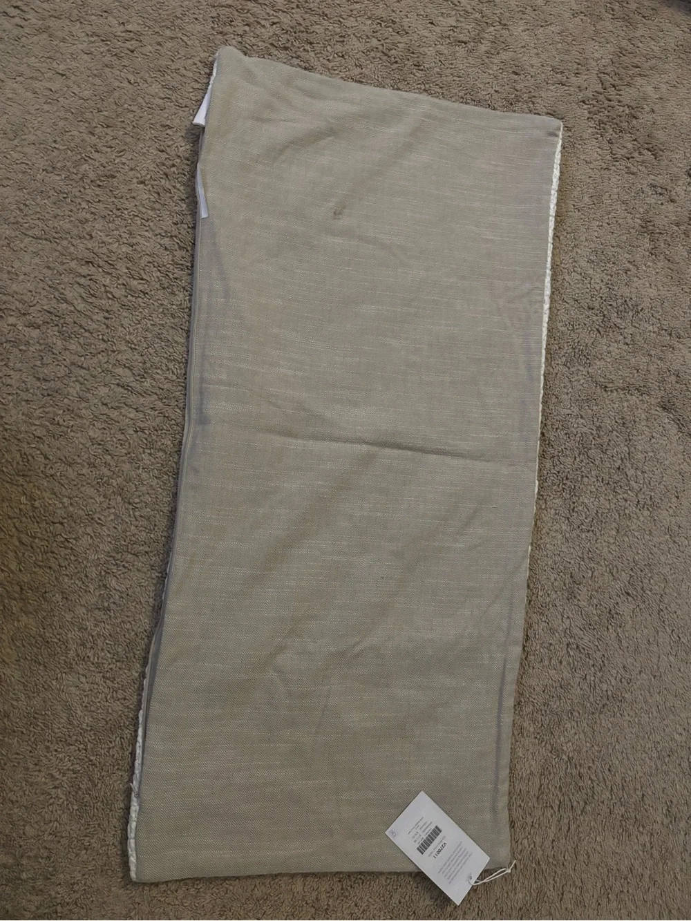 NWT Villa SET OF TWO Ivory Knit Lumbar Pillow Pair